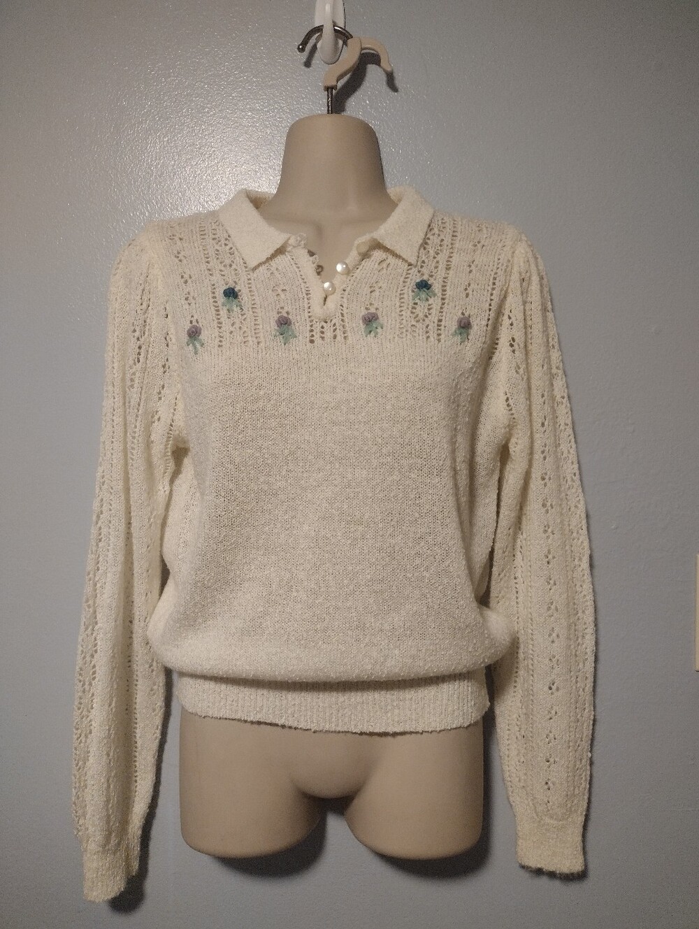 Vintage 80’s Donnkenny Pointelle Sweater Flowers